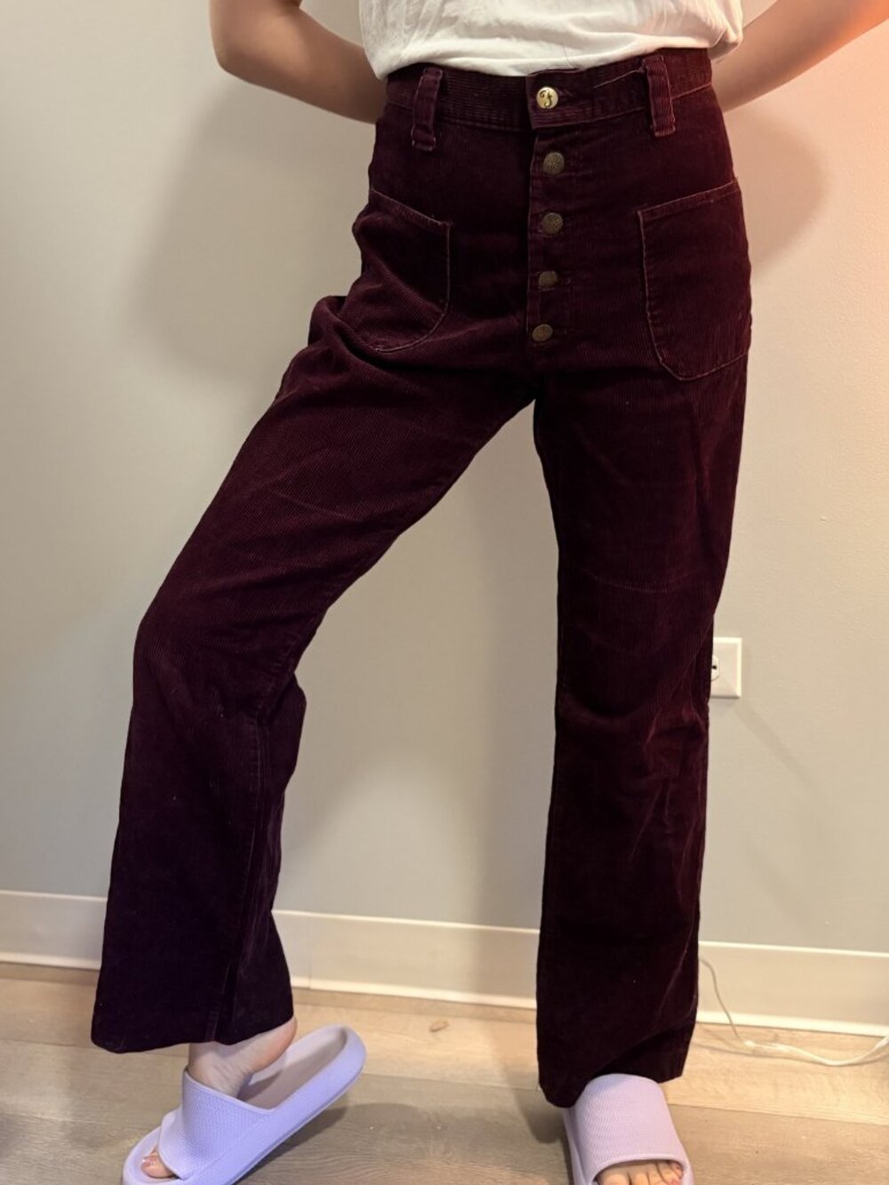 70s Farah Size Large (L) Women's Maroon Corduroy Flare Pants with Button Fly Det